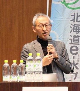 中川 大介 氏