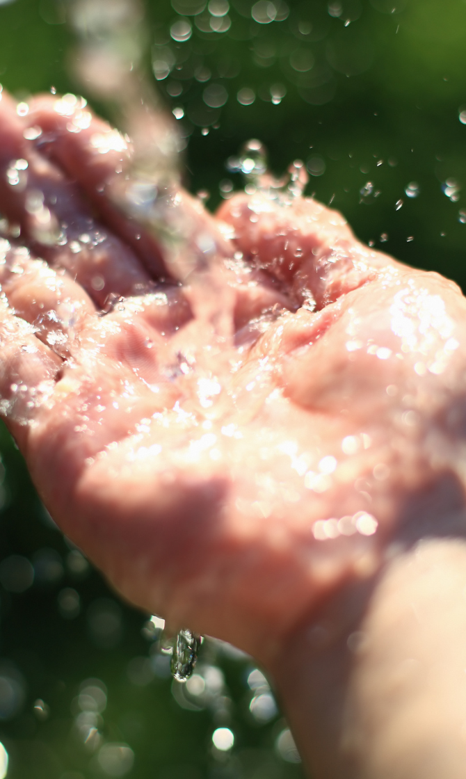 水